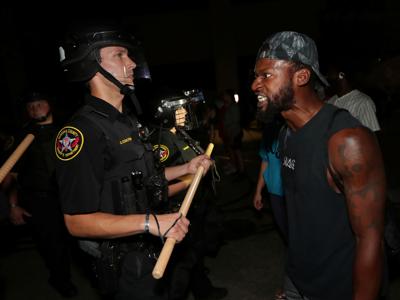 Police Shoot Black Man In The Back As Sons Watched In Wisconsin Sparking Unrest Crime Unionleader Com