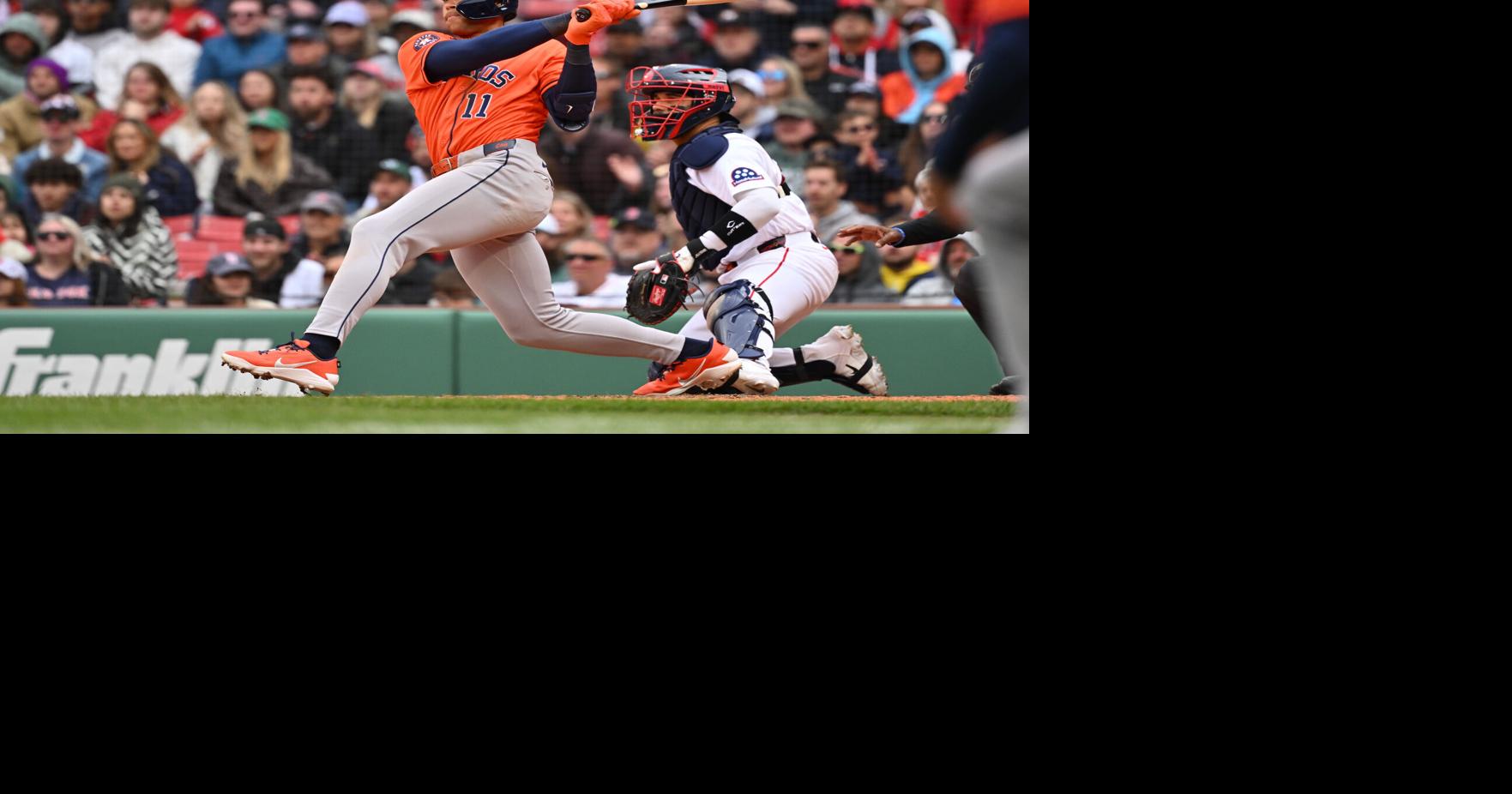 Cam Smith drives in 2 in 10th, Astros edge Red Sox