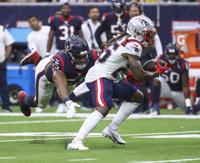 Texans fall apart in 2nd half of 25-22 loss to New England