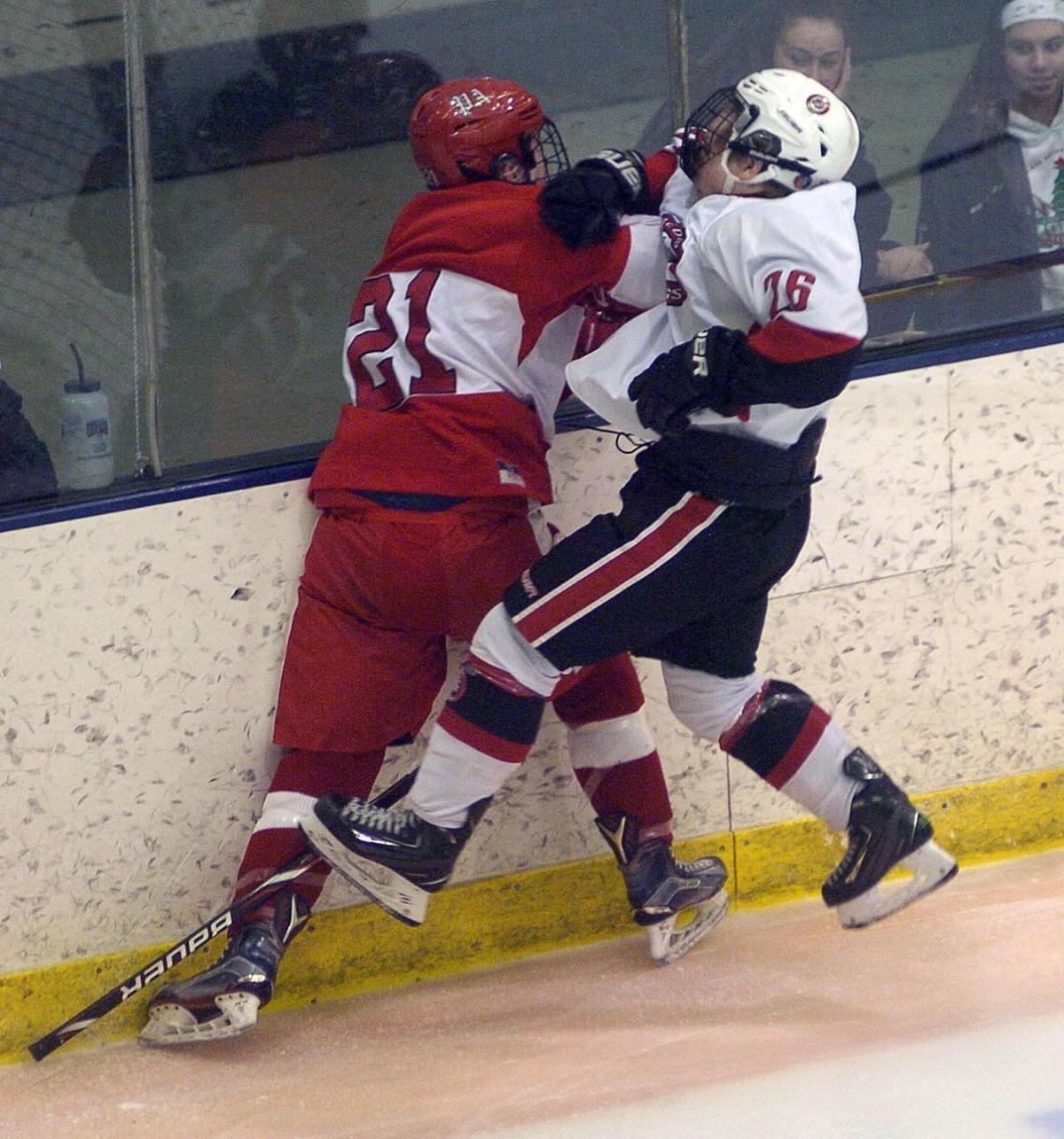 Nhiaa Hockey Pinkerton Tops Bedford In Battle Of Two Of Division
