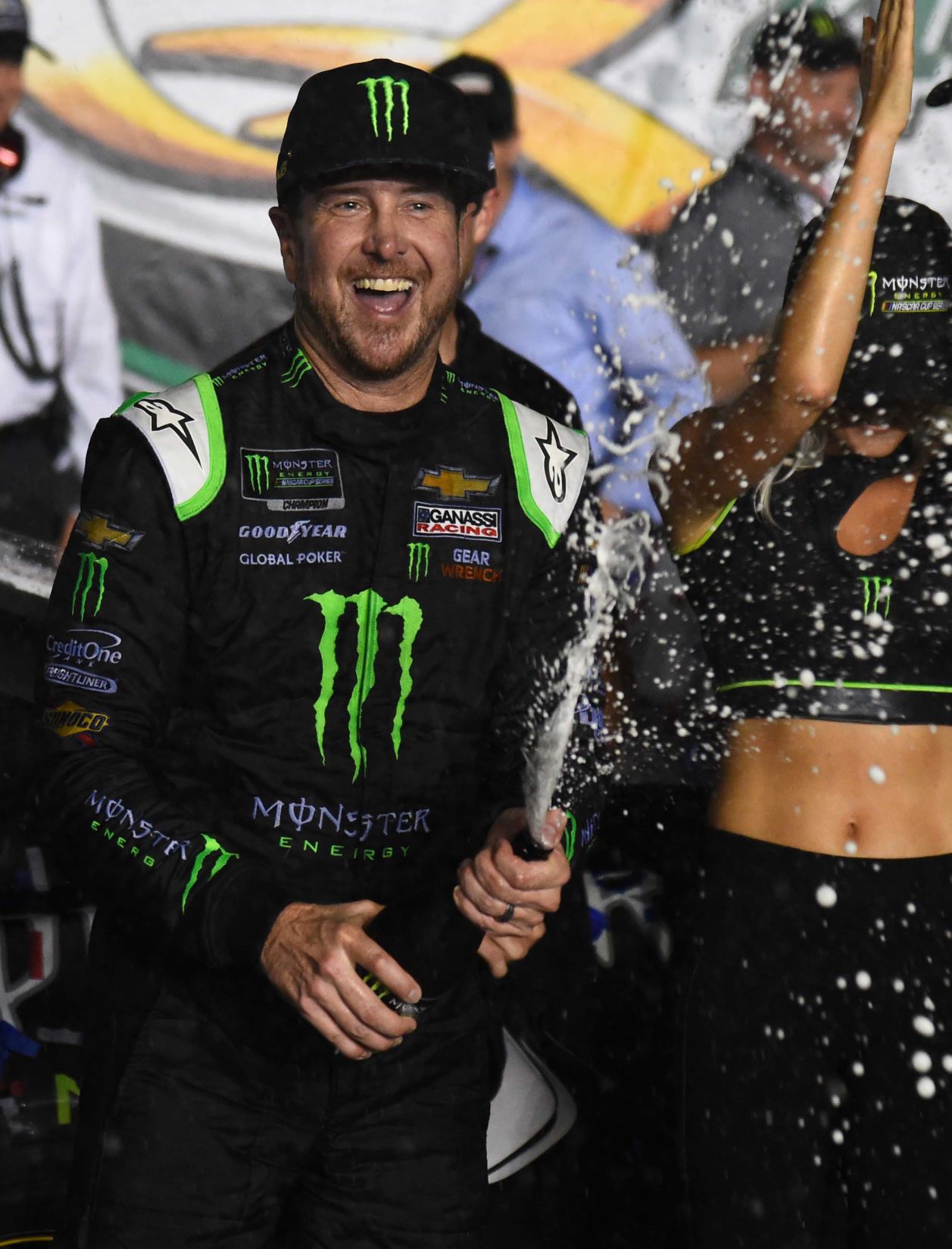 NASCAR: Kurt Busch wins battle of 