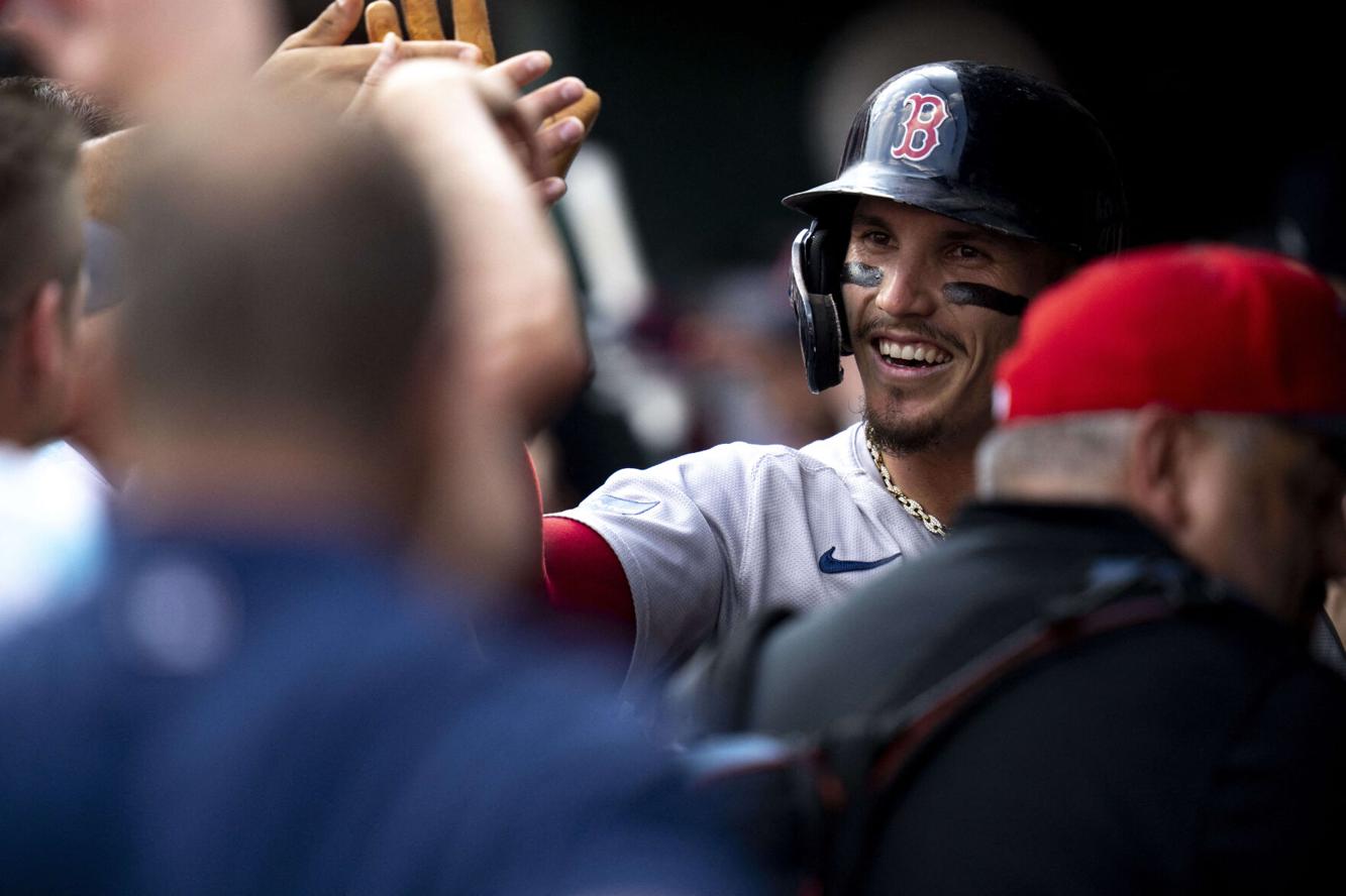 Jarren Duran does it all as Red Sox edge Reds MLB/Red Sox