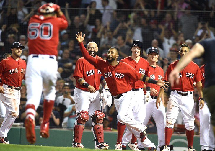 Red Sox score three in 10th inning to overtake Twins