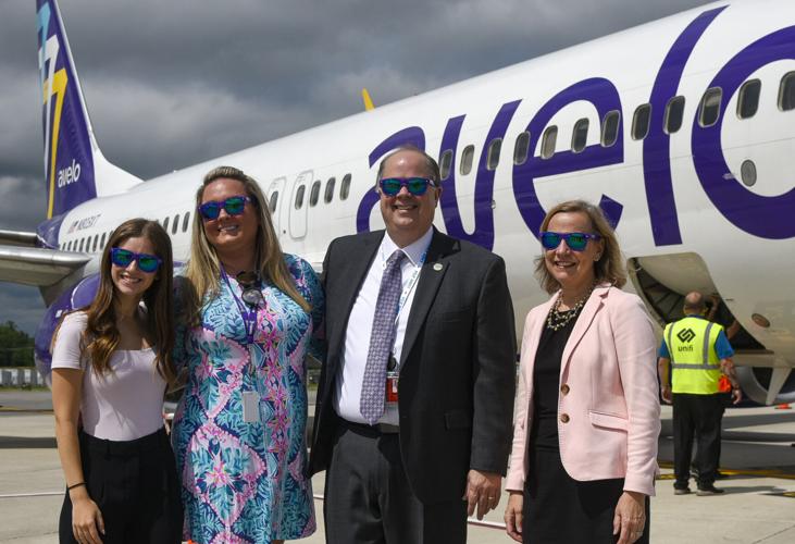 Avelo lands with inaugural flight to ManchesterBoston Regional Airport
