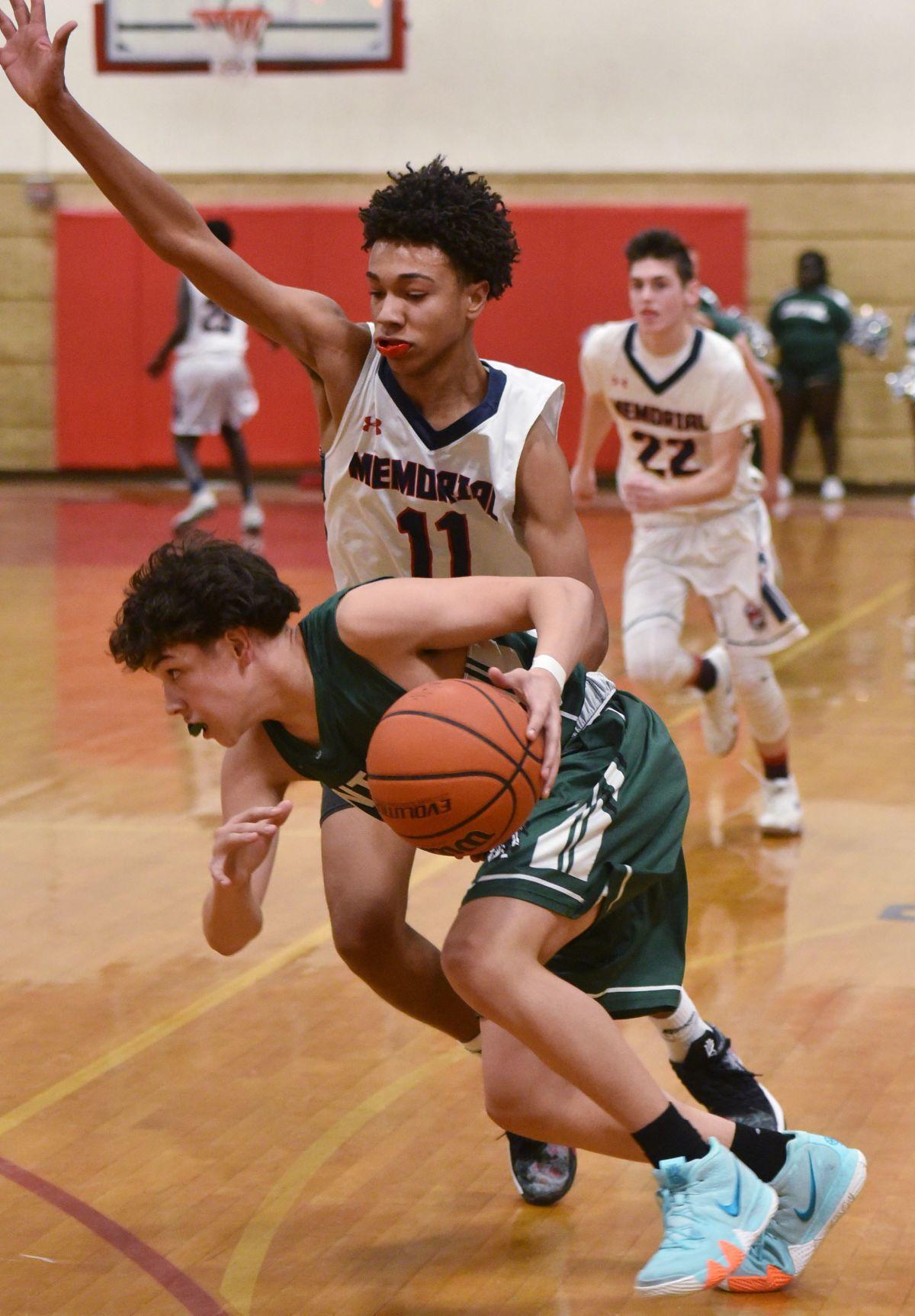 Nhiaa Boys Basketball Central Boys Beat Memorial Stay Hot