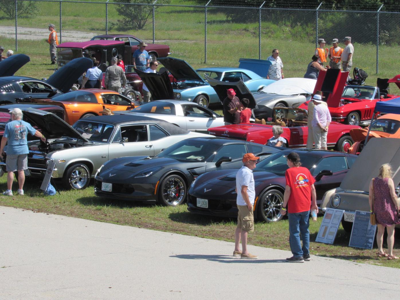 Nh Happenings Check Out A Cool Car Show Some Wild Art And A Bit Of Music Under The Arch A E Unionleader Com
