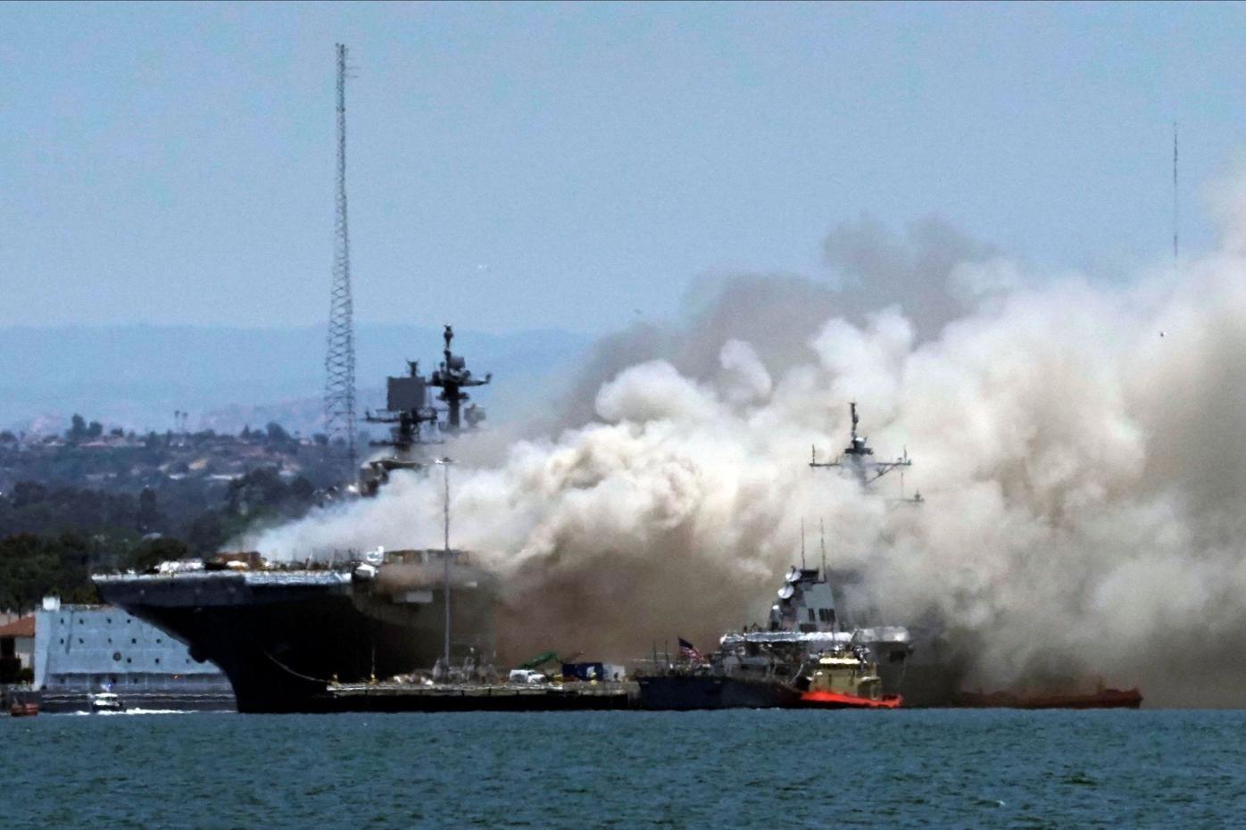Fire Crews Battle San Diego Navy Ship Fire 18 Sailors Injured Military Unionleader Com