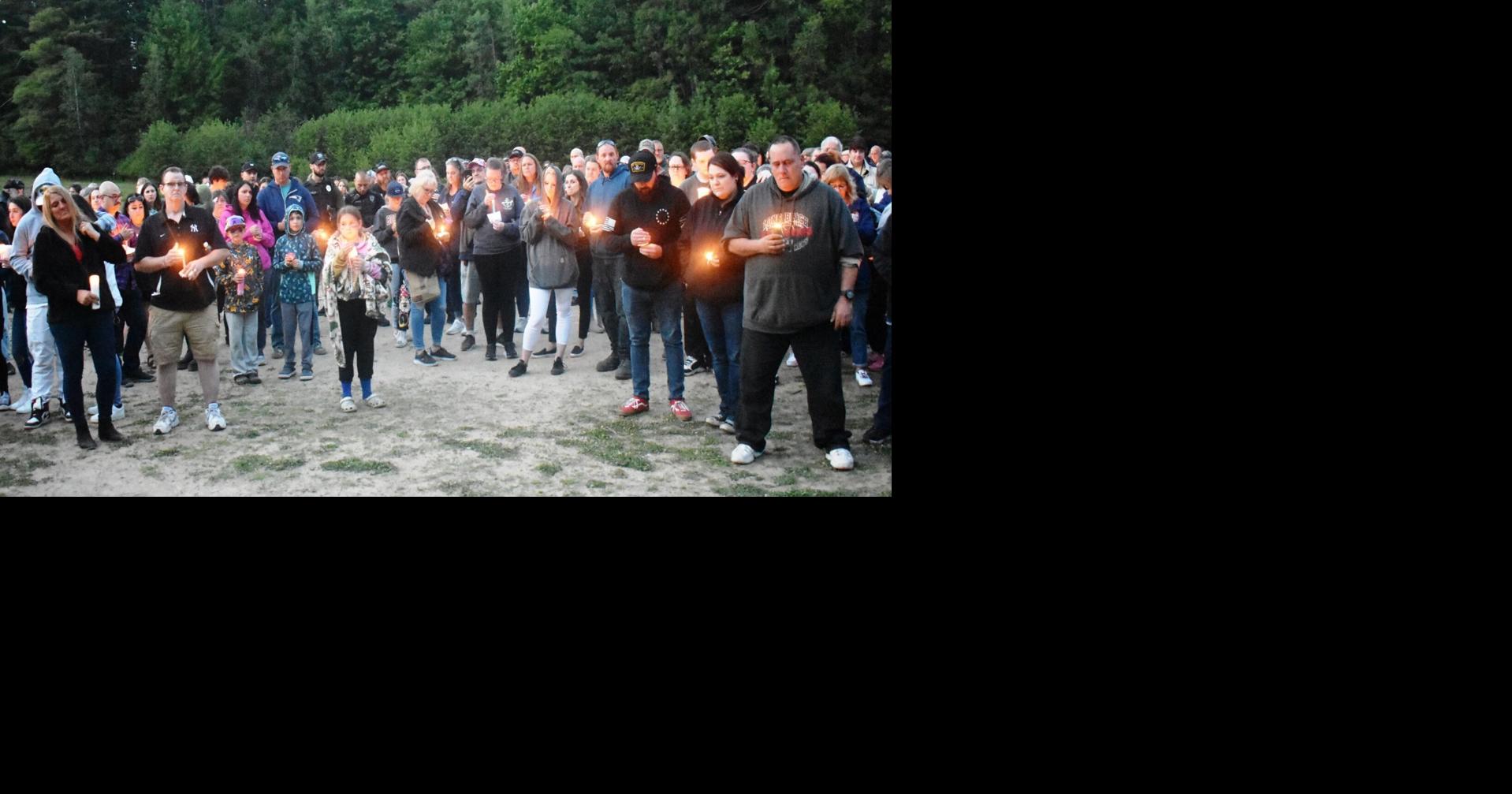 Slain Franklin mother and toddler daughter mourned at candlelight vigil