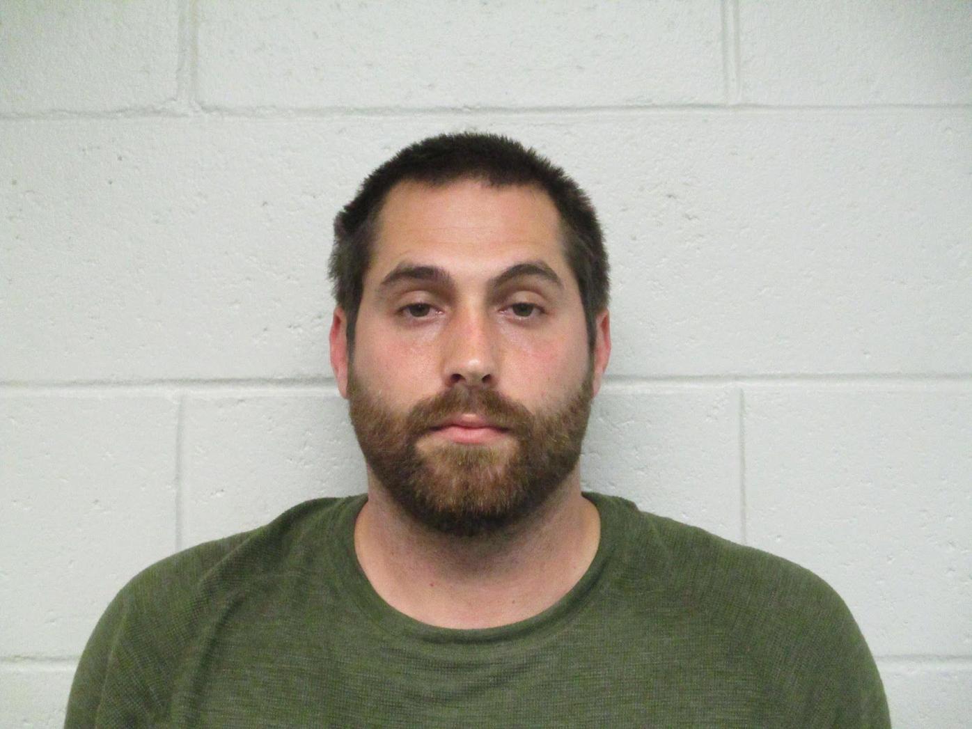 Hooksett Police Manchester Man Found Asleep Behind Wheel Of Car In Middle Of Road Crime Unionleader Com
