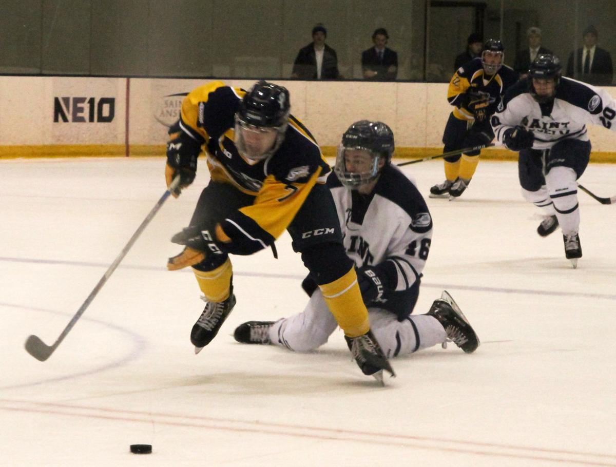 college hockey unh settles for tie at umass lowell college sports