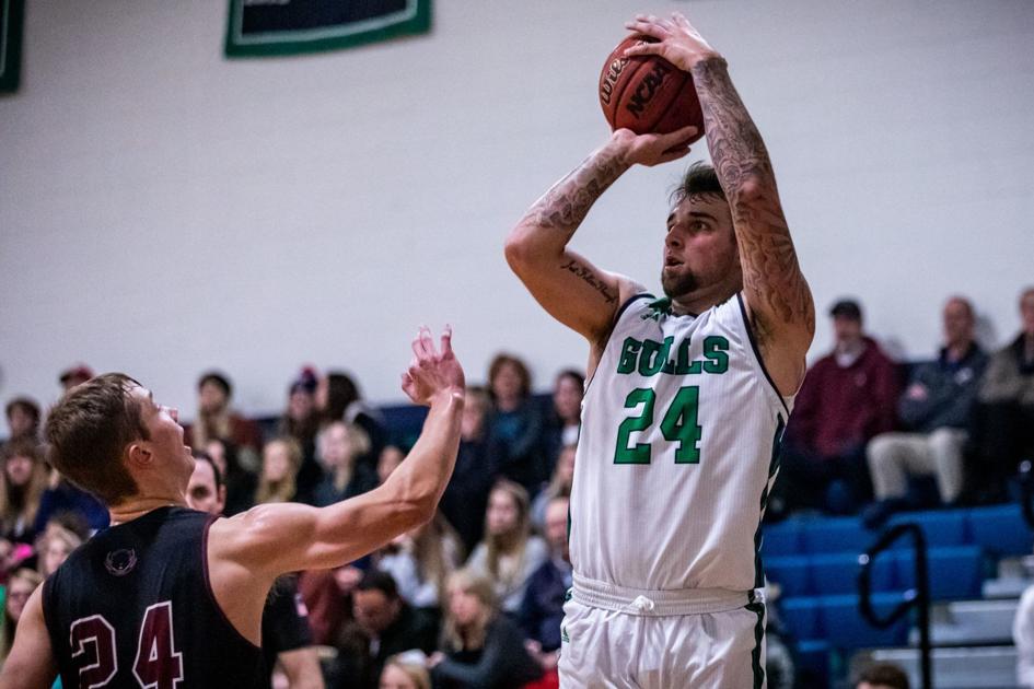 Endicott Men S Basketball Strikes Gold Recruiting In Nh College