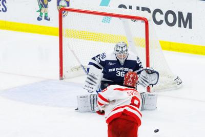Chauvette backstops UNH's win over Boston U.
