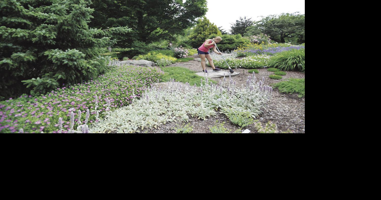 Goffstown nursery's display garden is extraordinary landscape design
