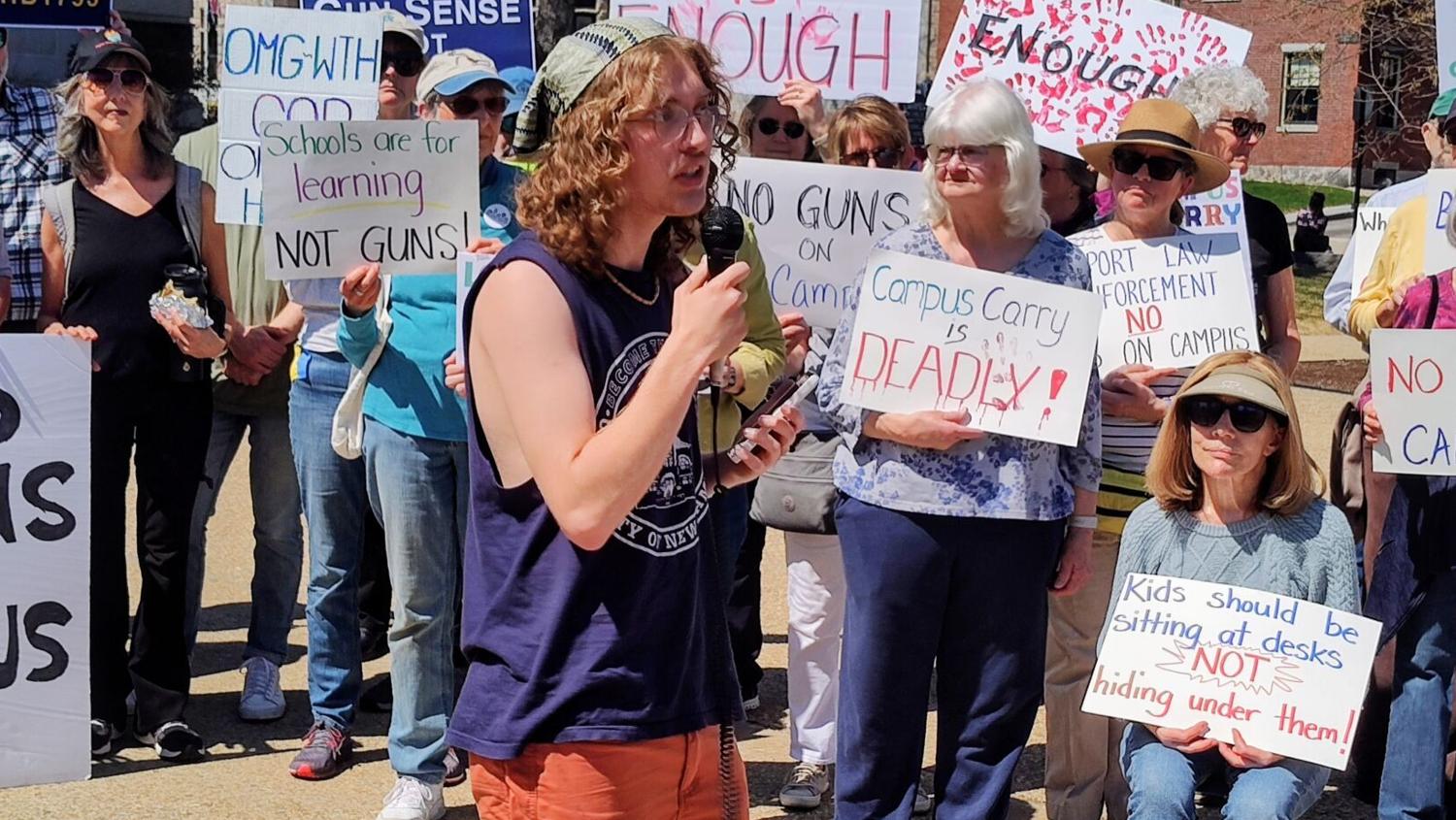 Campus carry clash: Students and police warn of chaos, supporters cite ...