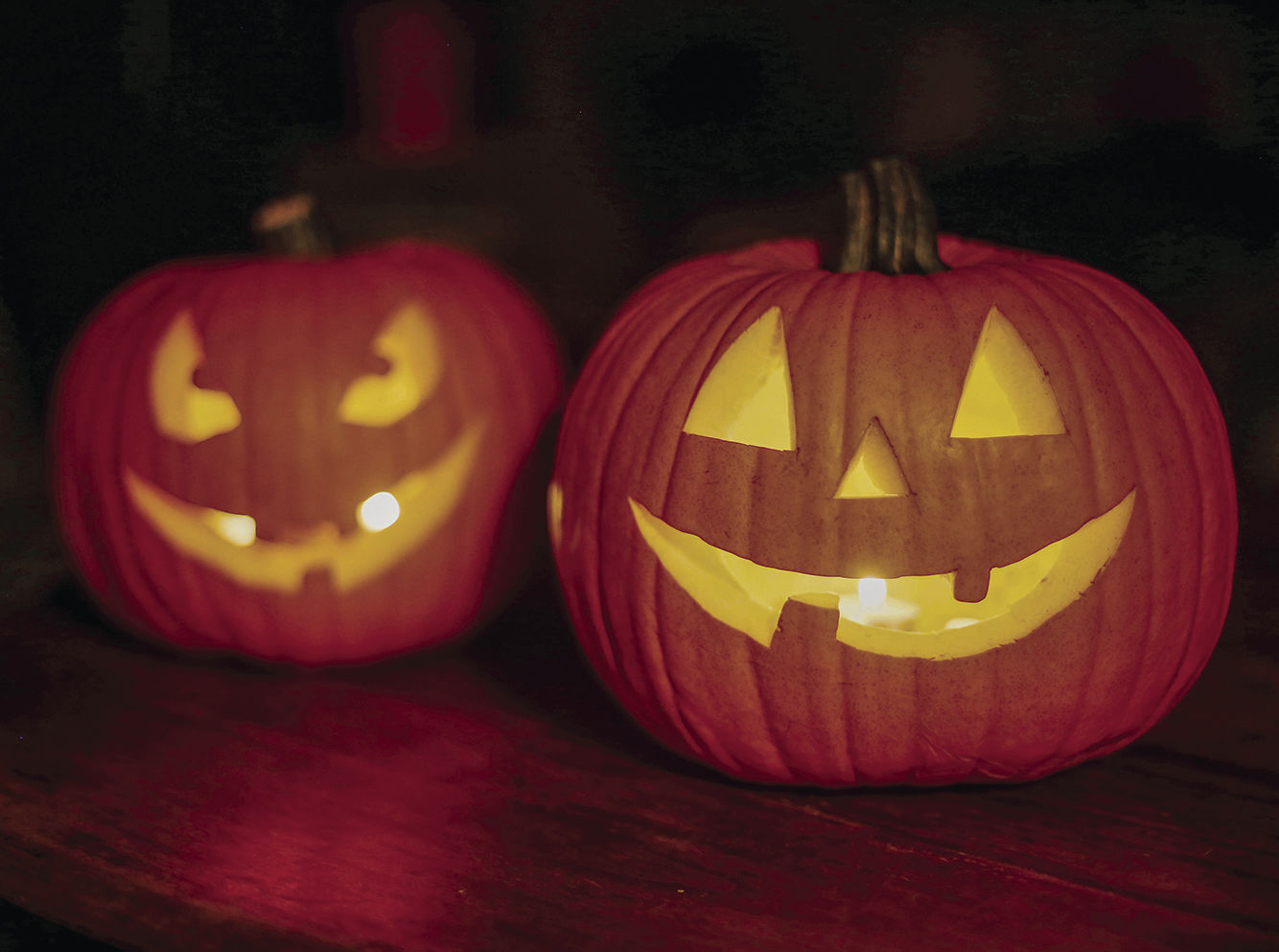 Gourd To Go Jack O Lanterns And Horde Of Zombies Descend On Laconia For Nh Pumpkin Festival Holiday Unionleader Com