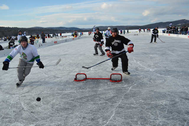 Pond Hockey Classic in NH still on despite dangerous windchills