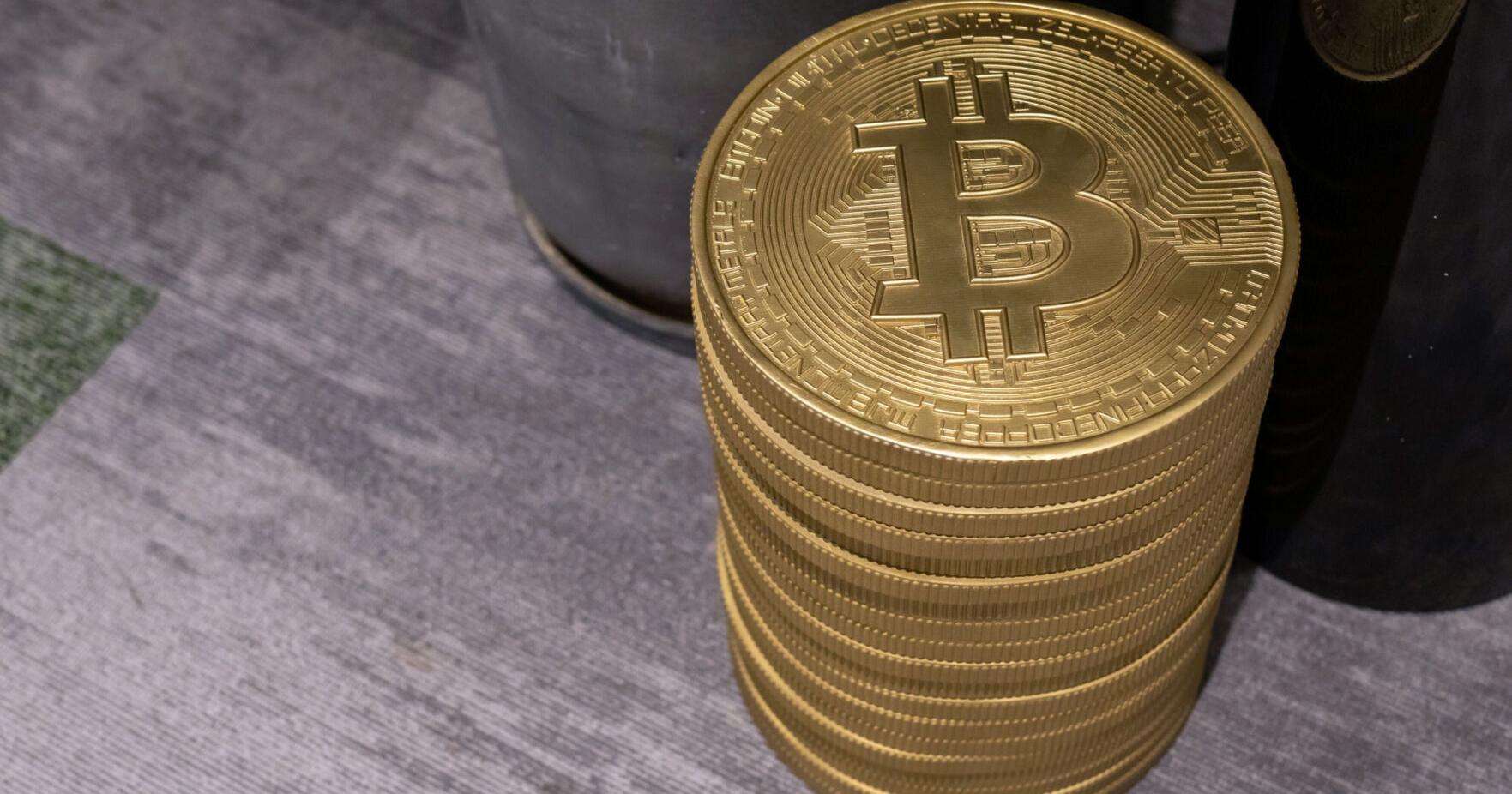 Bitcoin hits highest in a year as crypto rebounds from scandals - Vimarsana News