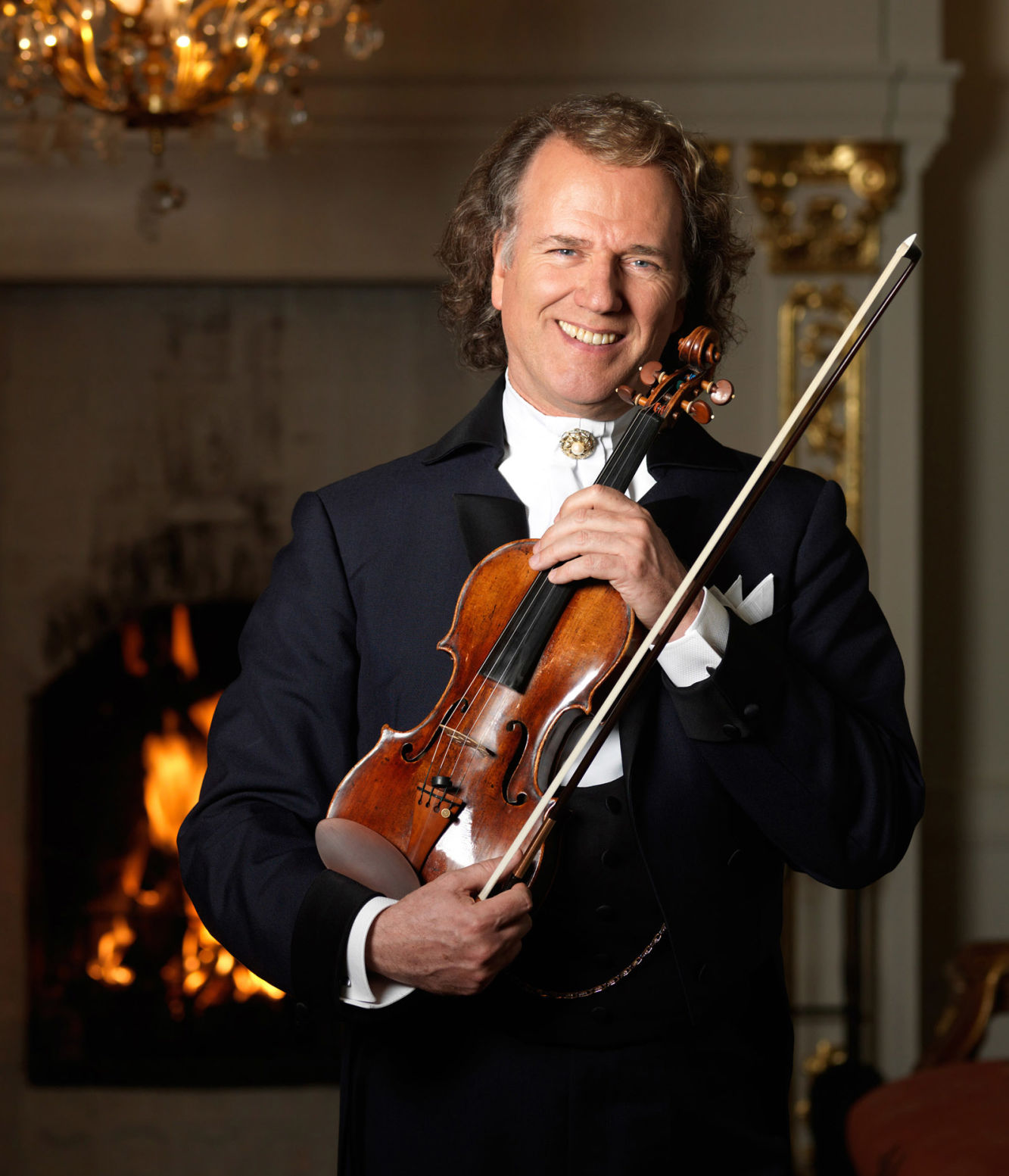 Andre Rieu has classical music fans dancing in aisles | A&E