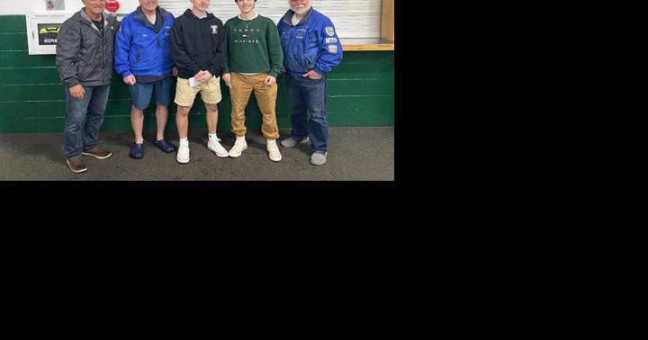 Rhody Oldies Hockey Club awards scholarships to Pike brothers