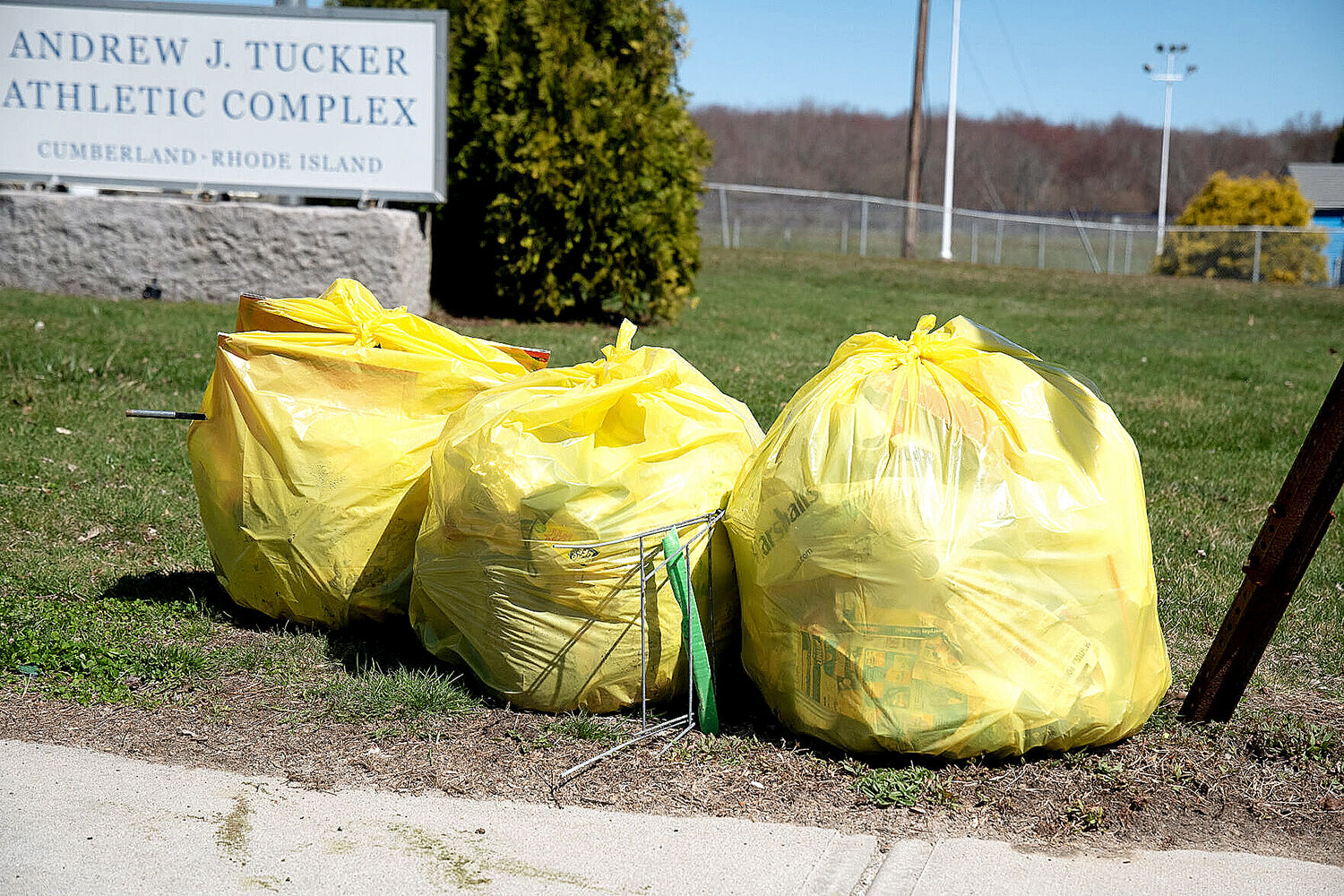 Yellow on sale trash bags