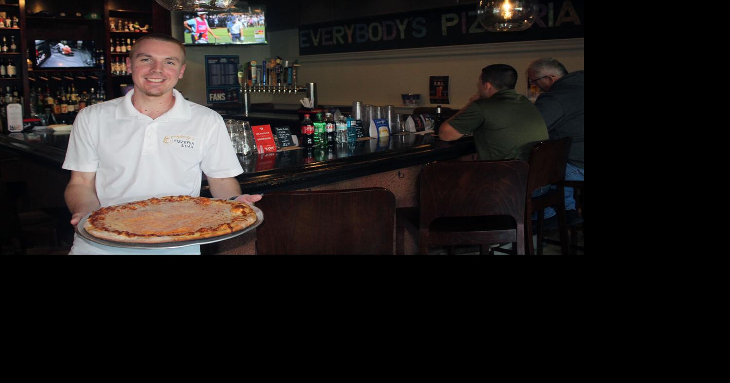 Everybody's Pizzeria and Bar opens for anyone who loves pizza News