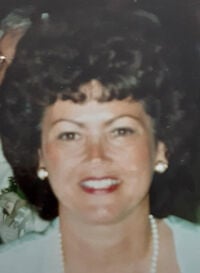 Elaine Lee – Cumberland | Obituaries 