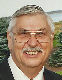 Roger A. Heroux – Summerville, N.C. | Obituaries | valleybreeze.com