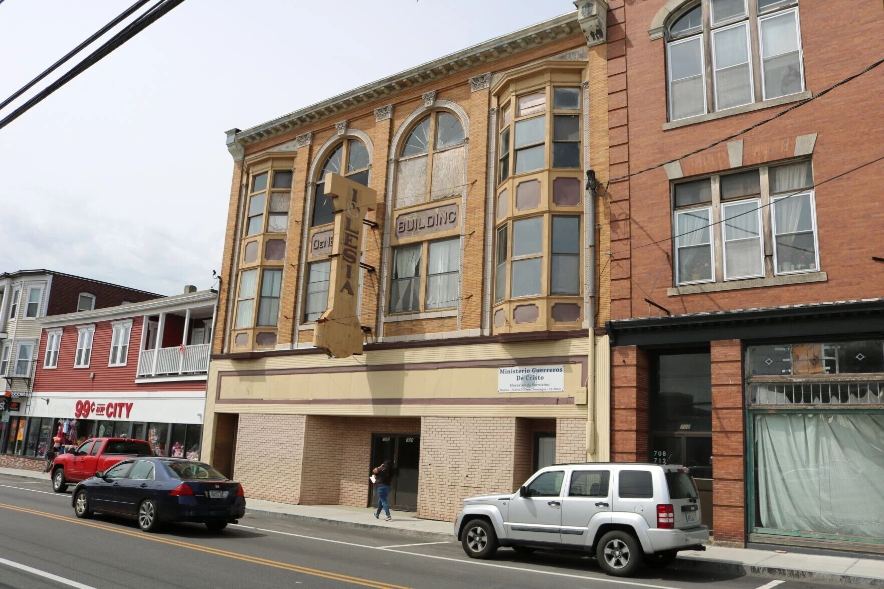 Historic DeNevers Building adds 'El Centro' to resume with