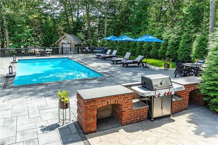 Smithfield home offers 'exceptional' indoor and outdoor living | News ...