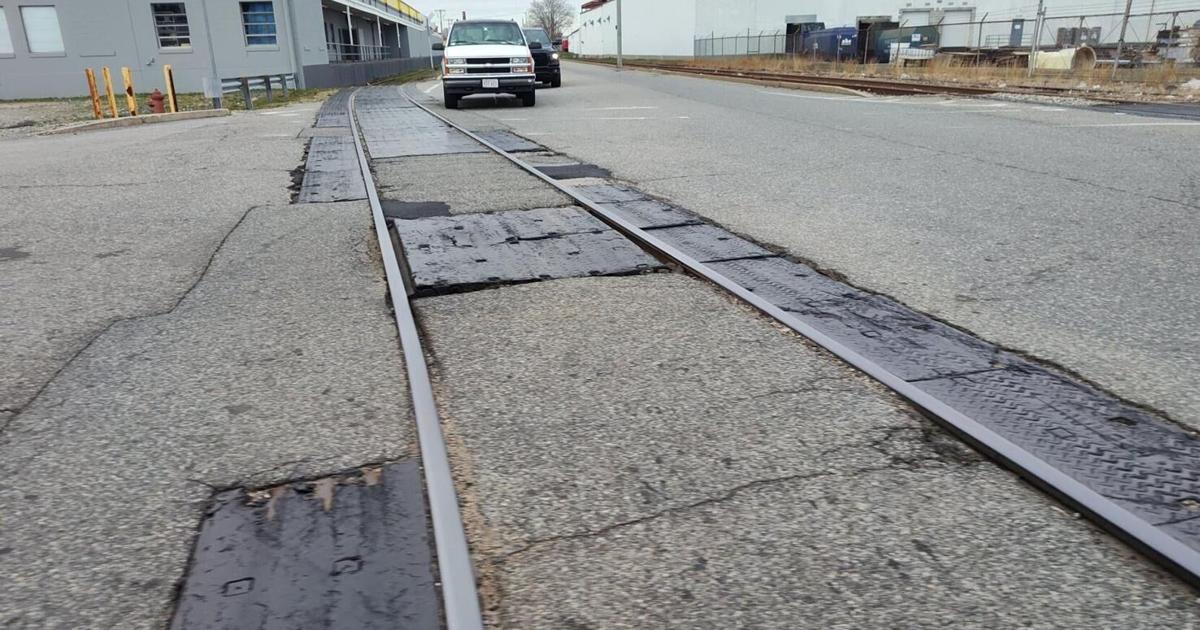 Bumpy Track Momentum for fixing Pawtucket's bumpy tracks | Railway | valleybreeze.com
