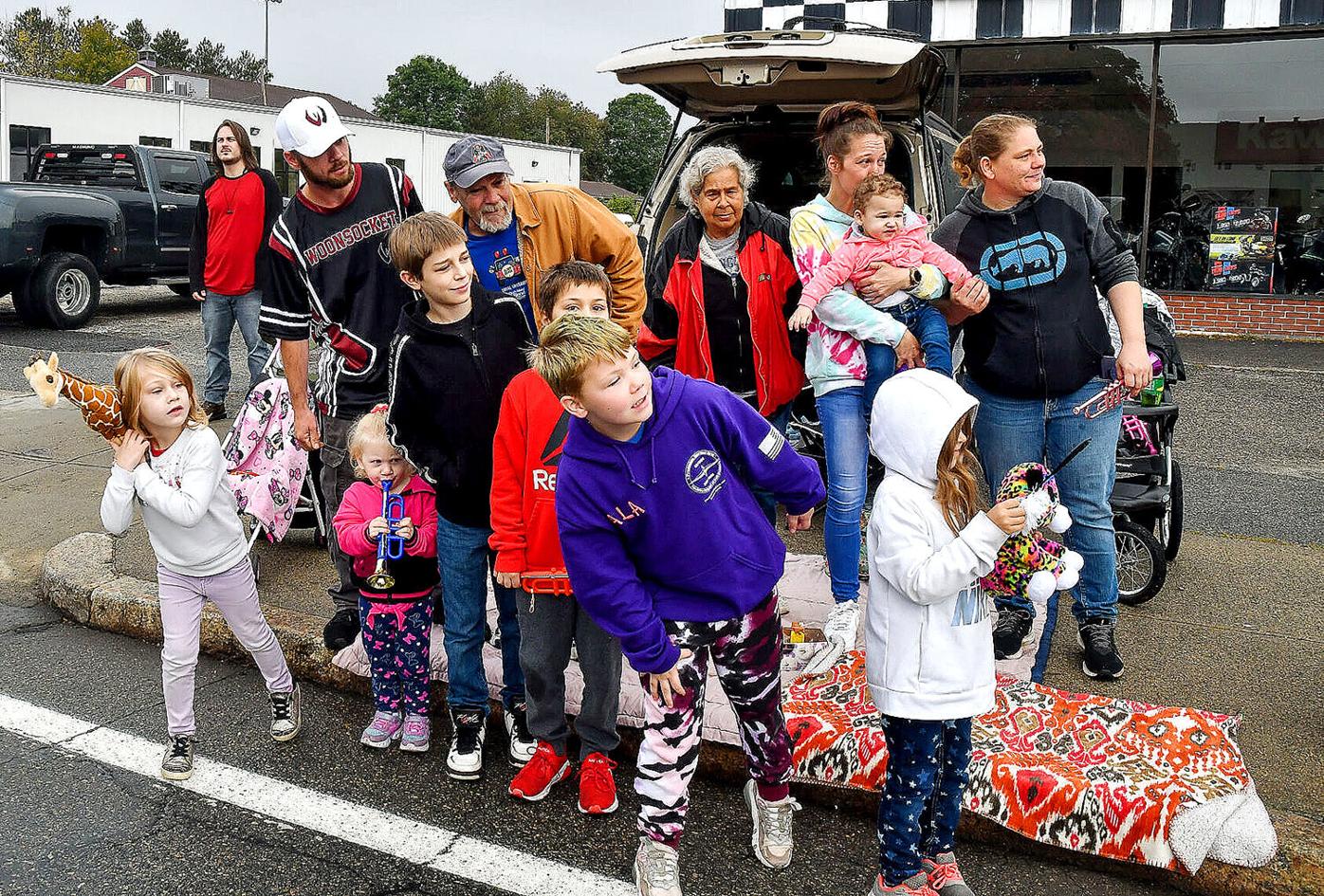 Autumnfest parade family viewing