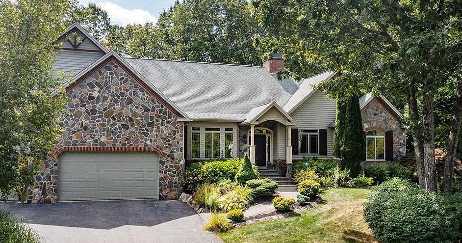 Smithfield home offers 'exceptional' indoor and outdoor living