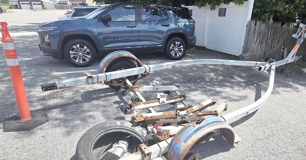Lombardi, Costanzo disagree over trailer, parking at North Providence Town Hall
