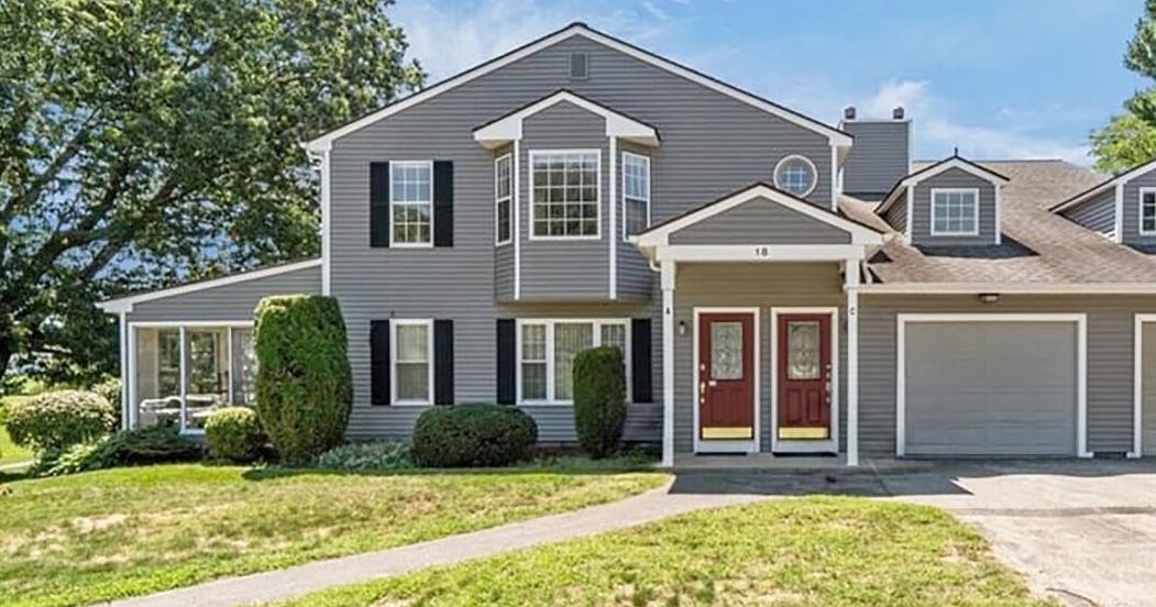 Louisquisset condo with golf course views now on the market