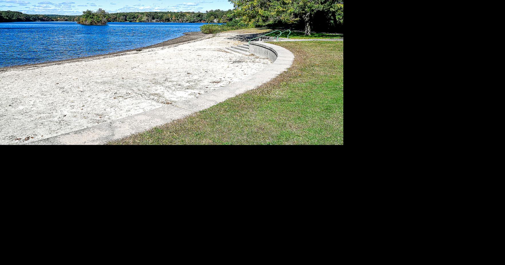 Pond Memorial in Smithfield