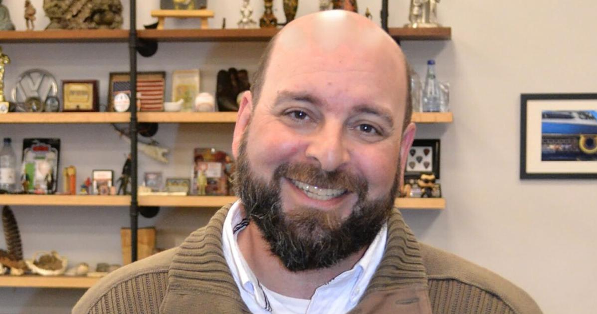N.P. native Danielian talks new book ‘Paperboys & Bicycle Thieves'