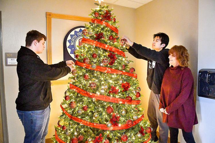 Town happy to bring back annual tree lighting, festivities News