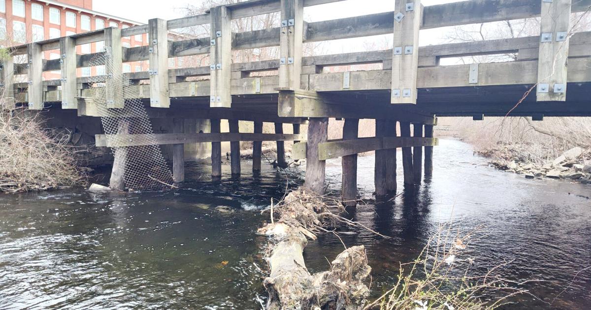 North Providence residents demand bridge replacement | News ...