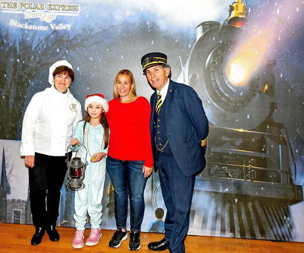 Polar Express train rolls out the holiday joy once again ...