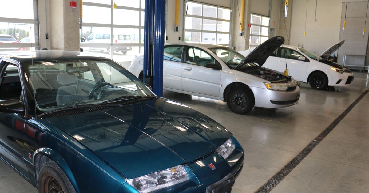 Skool Automod Auto motivated: Automotive classes at the high school providing ...