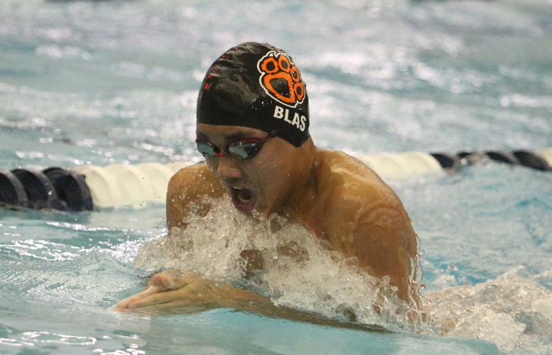 Boys swimming Verona Area/Mount Horeb sets four pool records in Big Eight double dual Sports