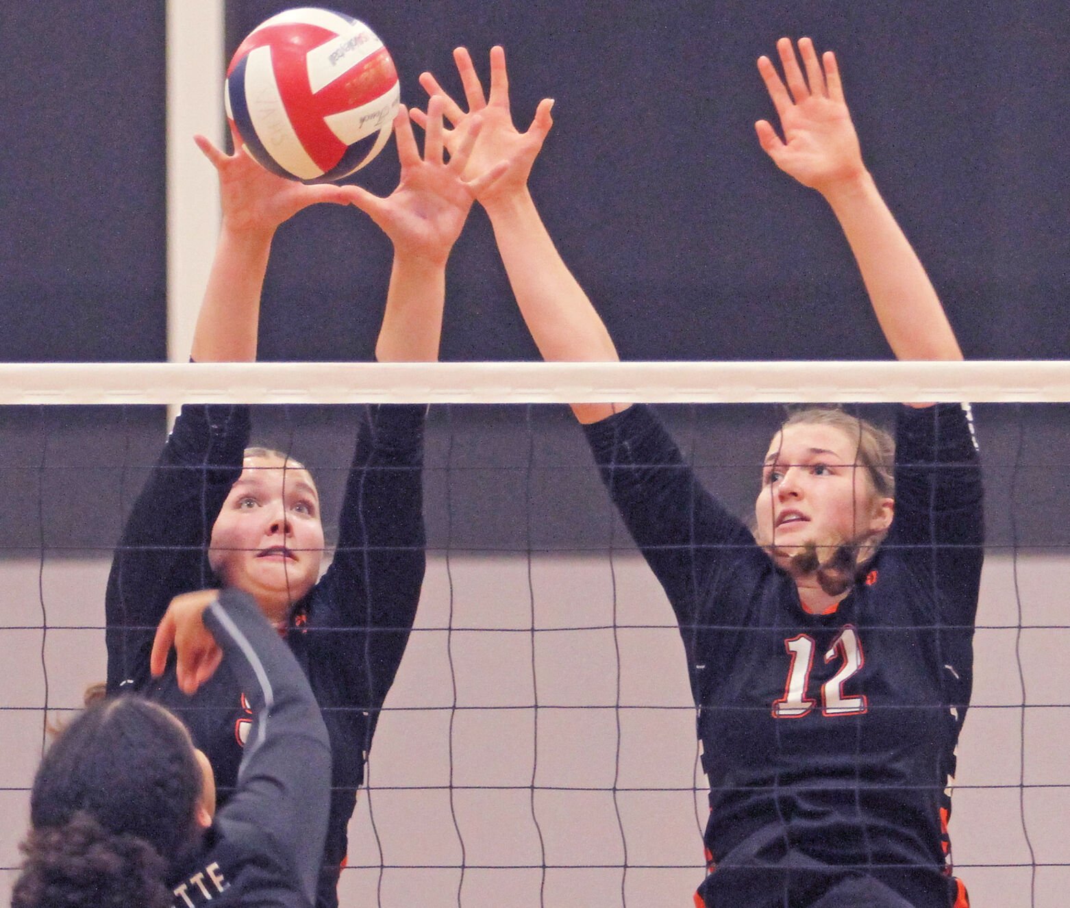 Verona Sweeps Middleton to Win WIAA Division 1 Regional Championship