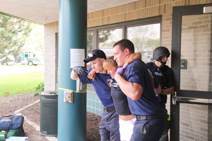 Police hold active shooter training drill | Education | veronapress.com