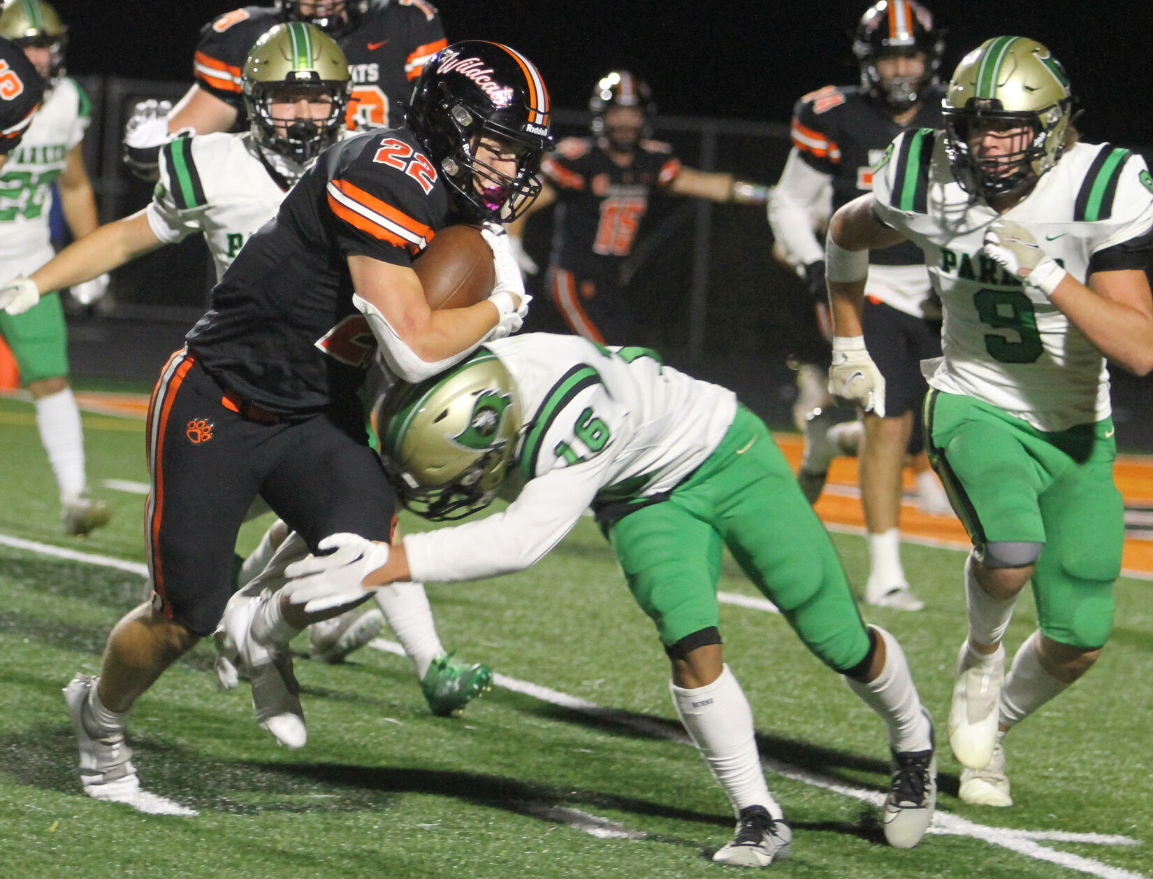 Verona’s Senior Quarterback Leads Team to Victory Over Janesville Parker in Clutch Fourth-Down Run