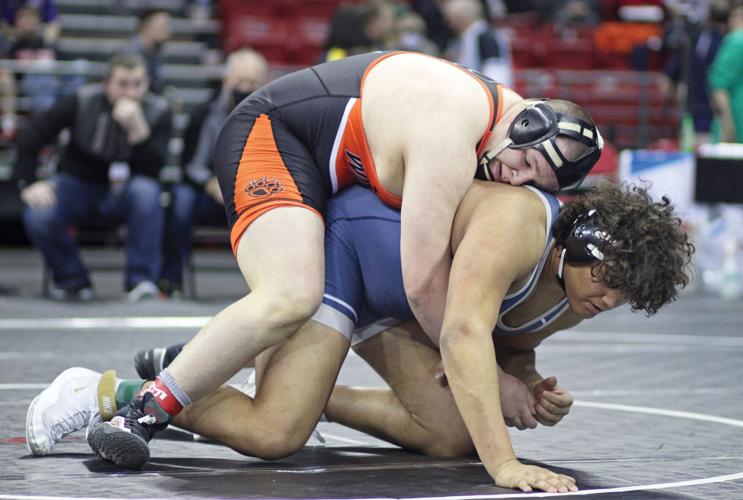 Wrestling Verona’s Jay Hanson finds his way to podium at WIAA D1 state