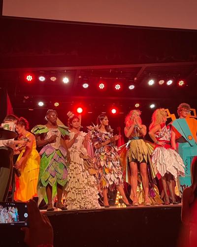 Fashion show raises $5,500 for Sacred Heart School – Reading Eagle