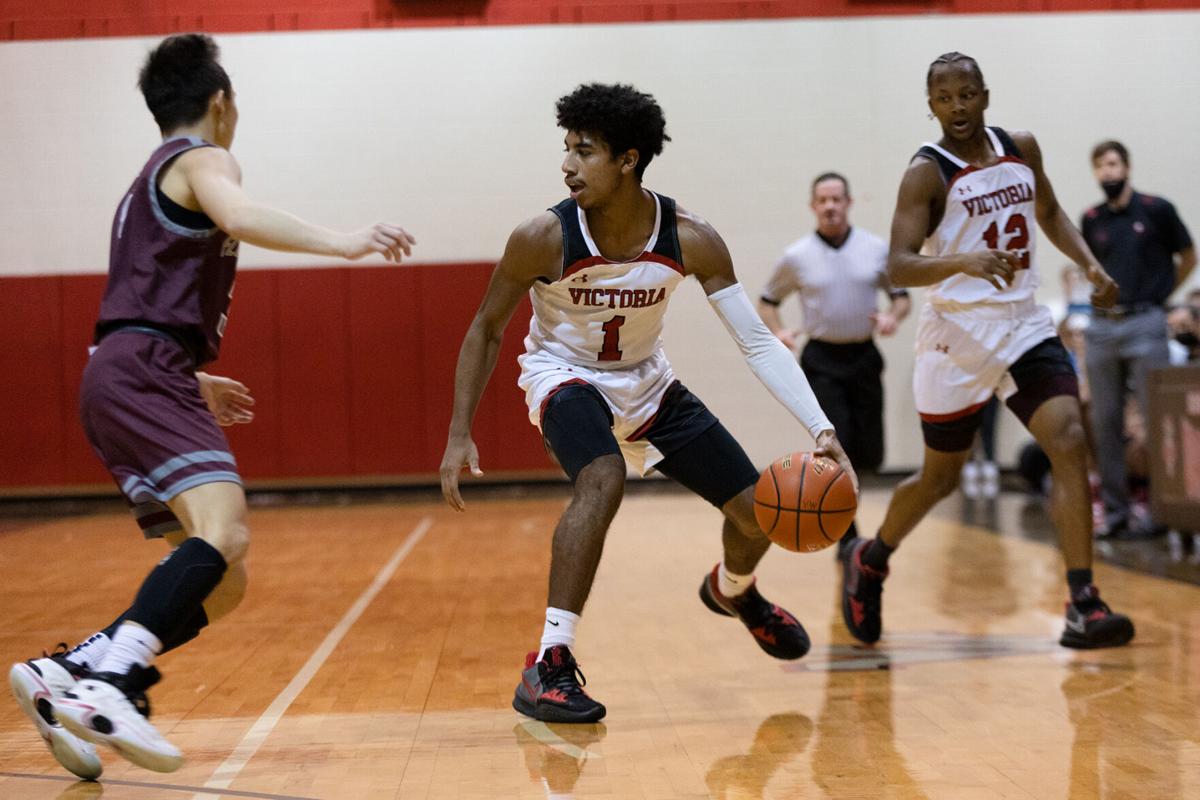 Victoria West vs. Flour Bluff boys basketball