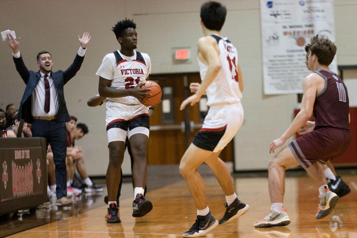 Victoria West vs. Flour Bluff boys basketball