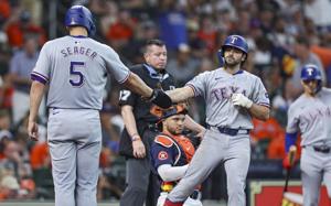 Josh Smith slams two HRs as Rangers defeat Astros