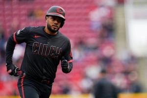 Jeimer Candelario's homer sparks Reds to win over Pirates